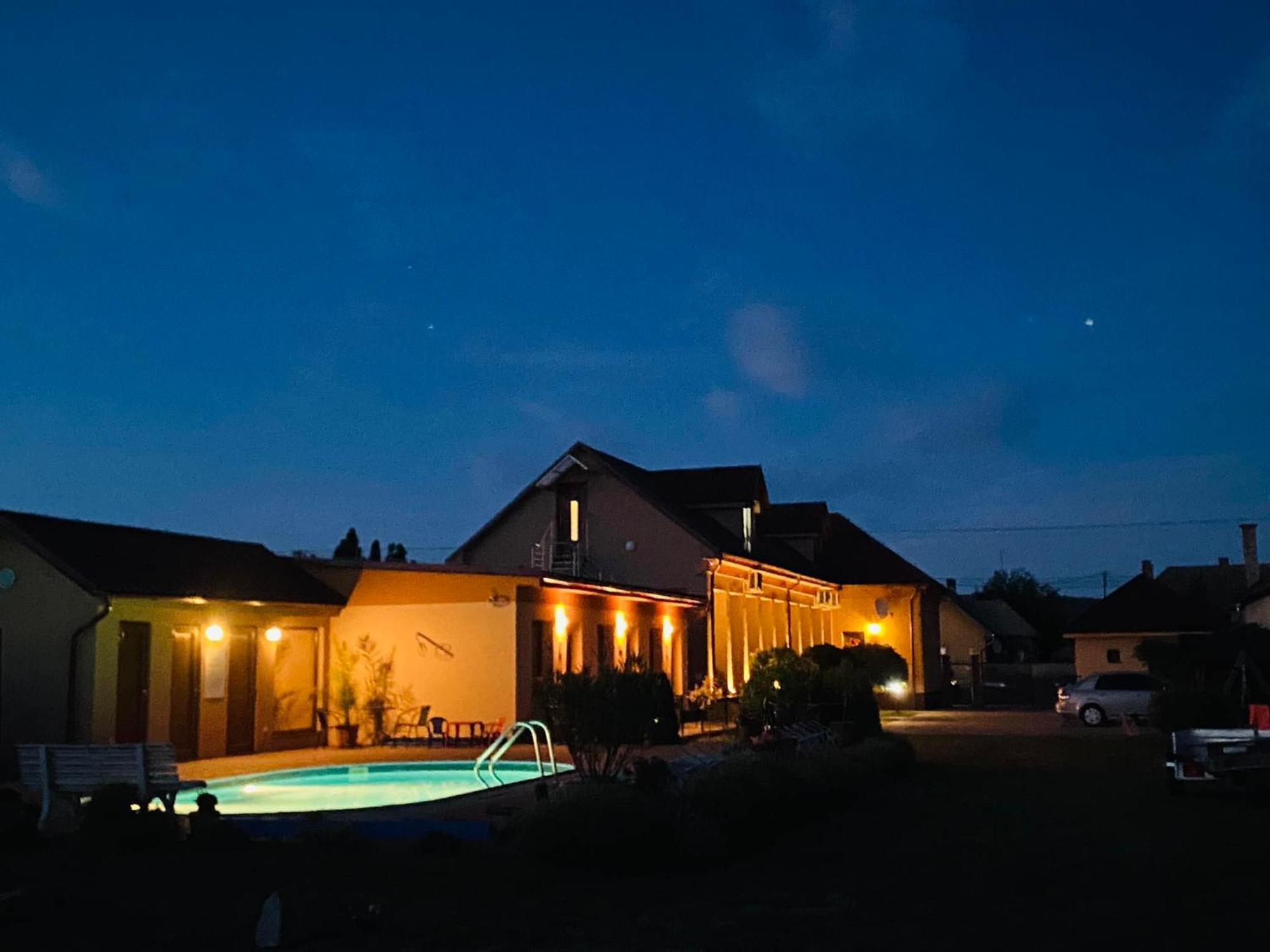 Vila Maria Rapovce 外观 照片