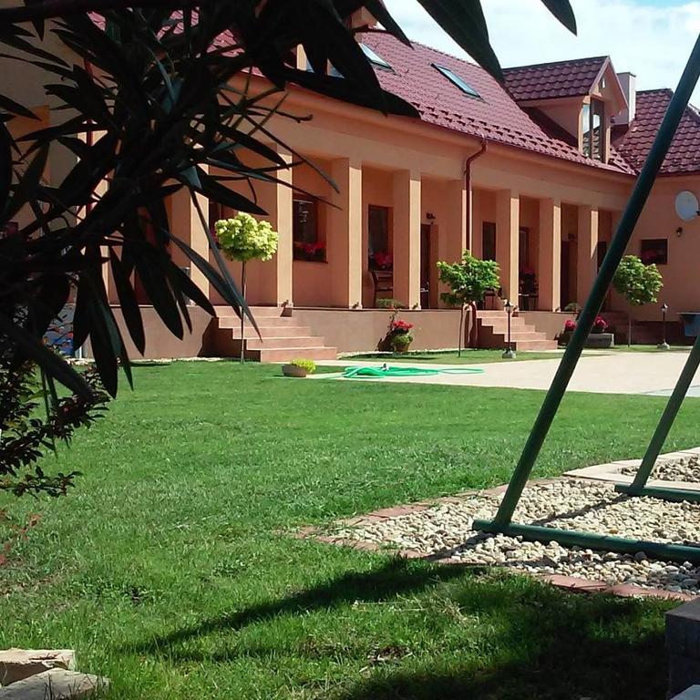 Vila Maria Rapovce 外观 照片